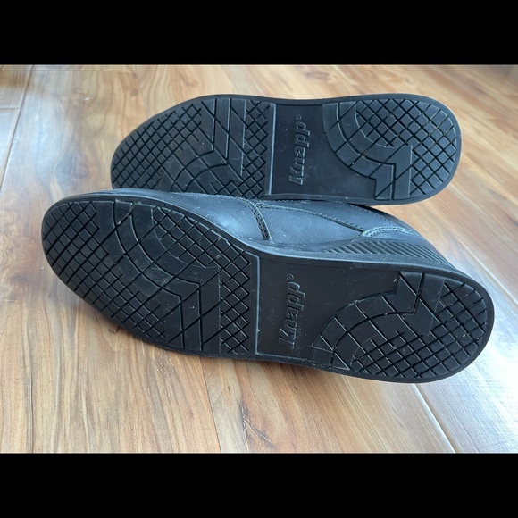 Knapp Hi Tops - Picture 5 of 5